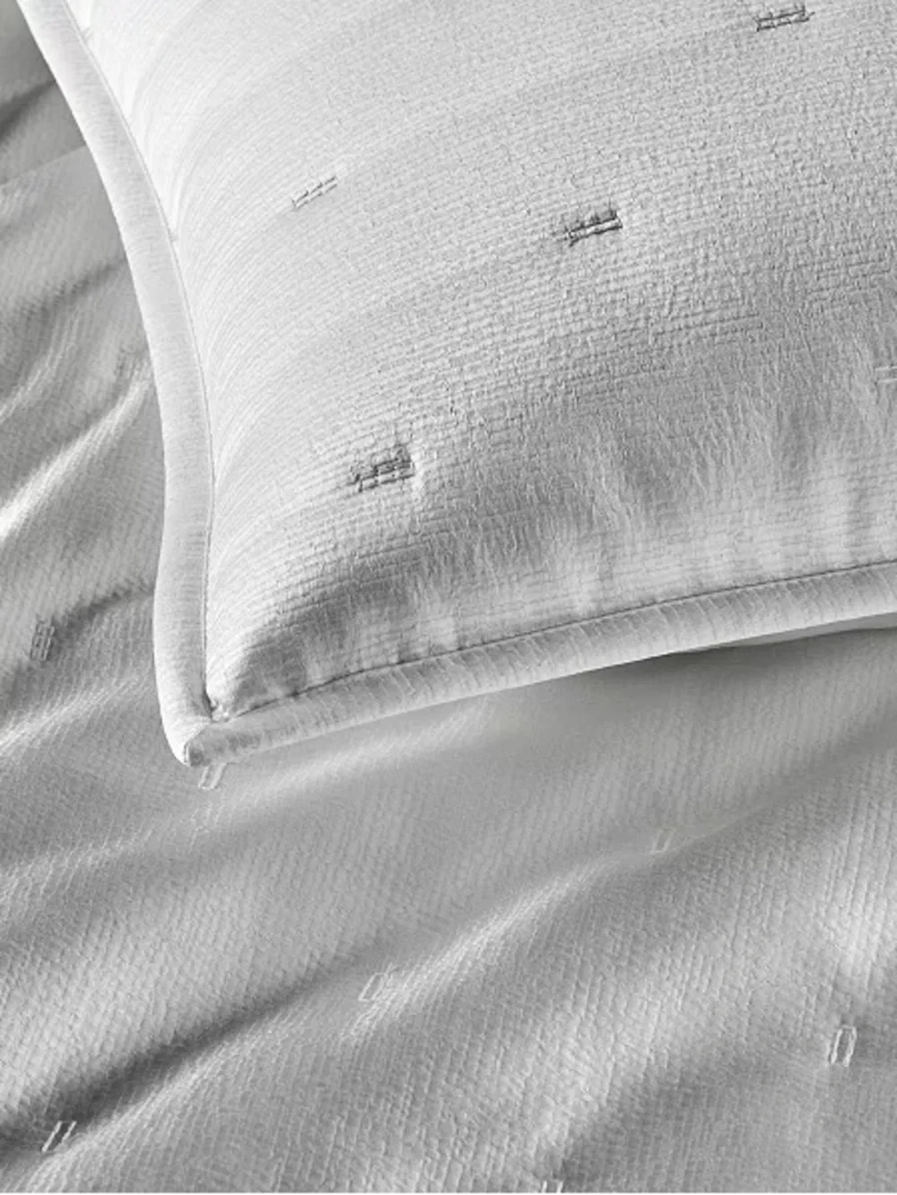 Hotel Collection Glint 5 Piece Quilted Coverlet & Pillow Shams Set